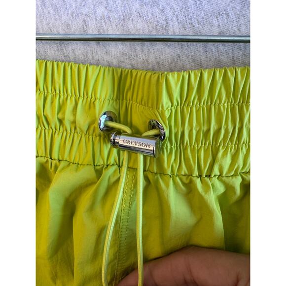 Greyson Women's Wind Ultra-Light High Waisted Short in Neon Green Size Small - Picture 4 of 6